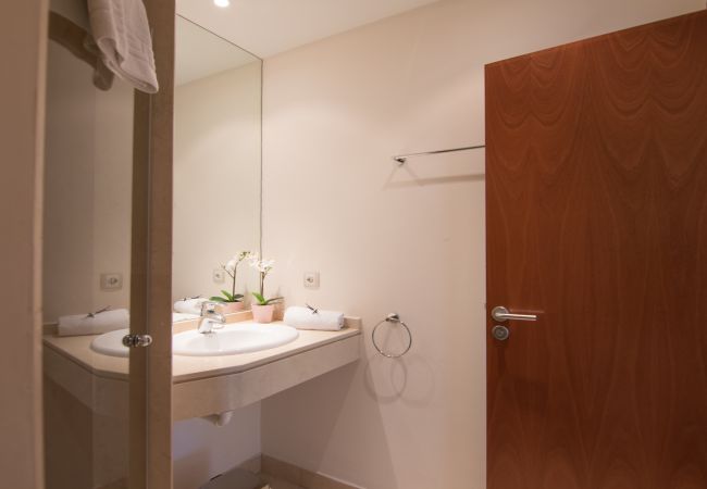 Villa in San Bartolomé de Tirajana - HomeForGuest Salobre Golf Villa, pool, wifi, stunning views Villa in San Bartolomé de Tirajana - HomeForGuest Salobre Golf Villa, pool, wifi, stunning views