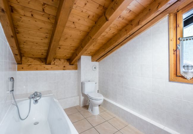 Apartment in Les Houches - Apt Glacier Les Amethystes 3 bed Les Houches  Apartment in Les Houches - Apt Glacier Les Amethystes 3 bed Les Houches