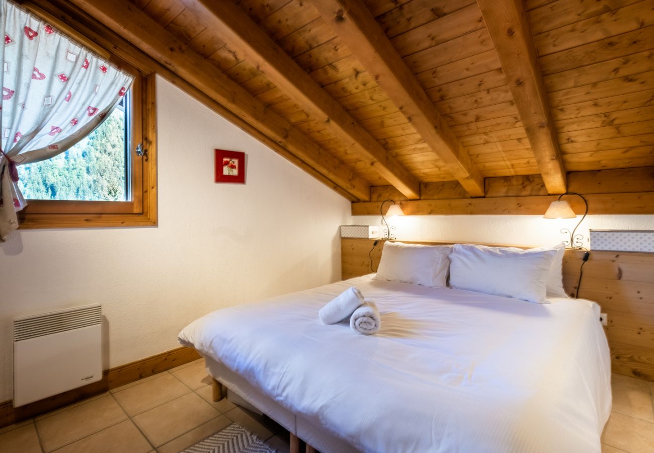 Apartment in Les Houches - Apt Glacier Les Amethystes 3 bed Les Houches 