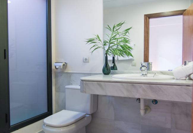 Villa in San Bartolomé de Tirajana - HomeForGuest Salobre Villa, 5PAX, WIFI, POOL, GREAT VIEWS Villa in San Bartolomé de Tirajana - HomeForGuest Salobre Villa, 5PAX, WIFI, POOL, GREAT VIEWS