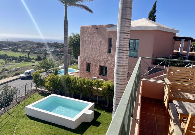 Villa in San Bartolomé de Tirajana - HomeForGuest Salobre Villa, 5PAX, WIFI, POOL, GREAT VIEWS Villa in San Bartolomé de Tirajana - HomeForGuest Salobre Villa, 5PAX, WIFI, POOL, GREAT VIEWS