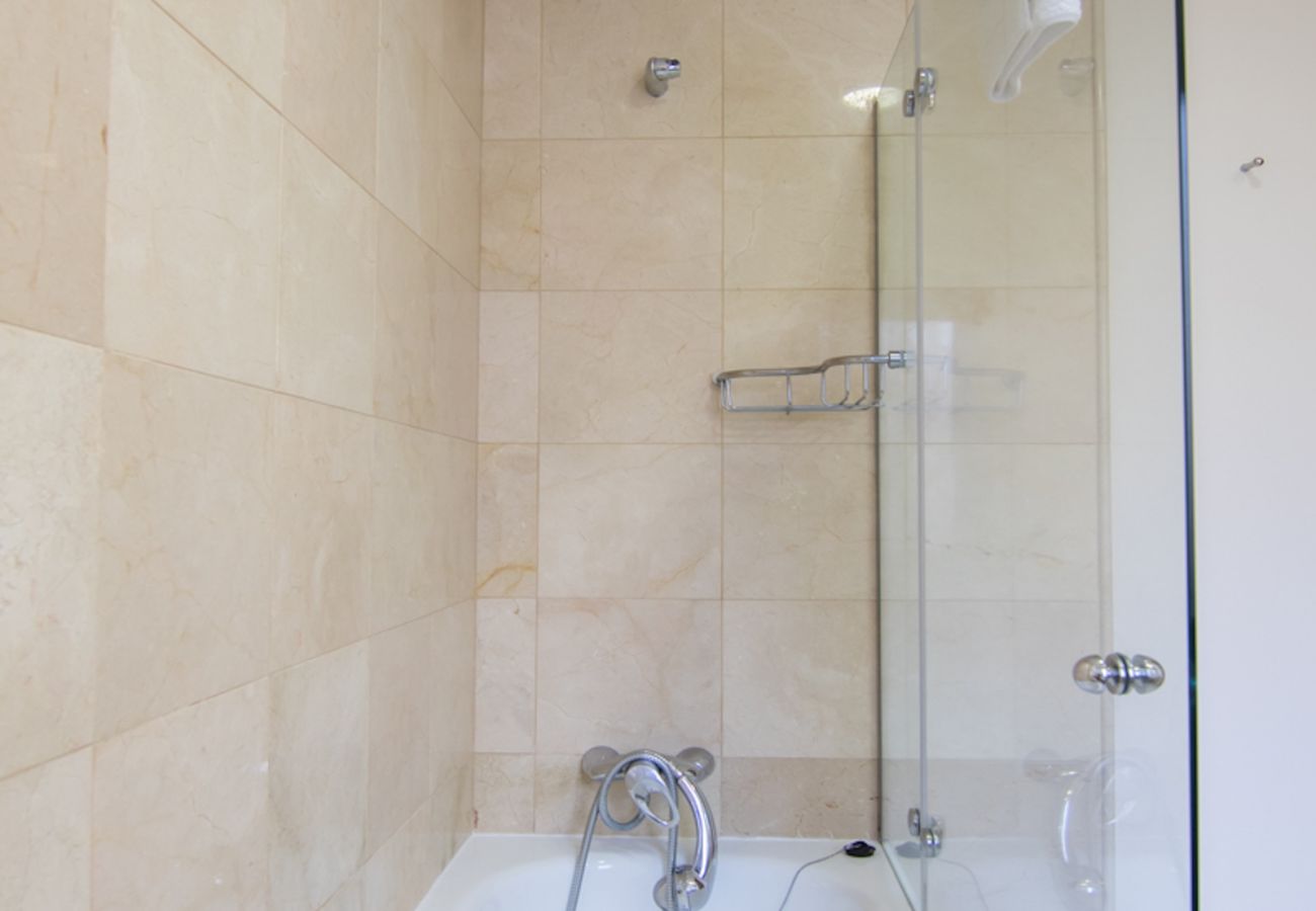 Villa in San Bartolomé de Tirajana - HomeForGuest Salobre Villa, 5PAX, WIFI, POOL, GREAT VIEWS