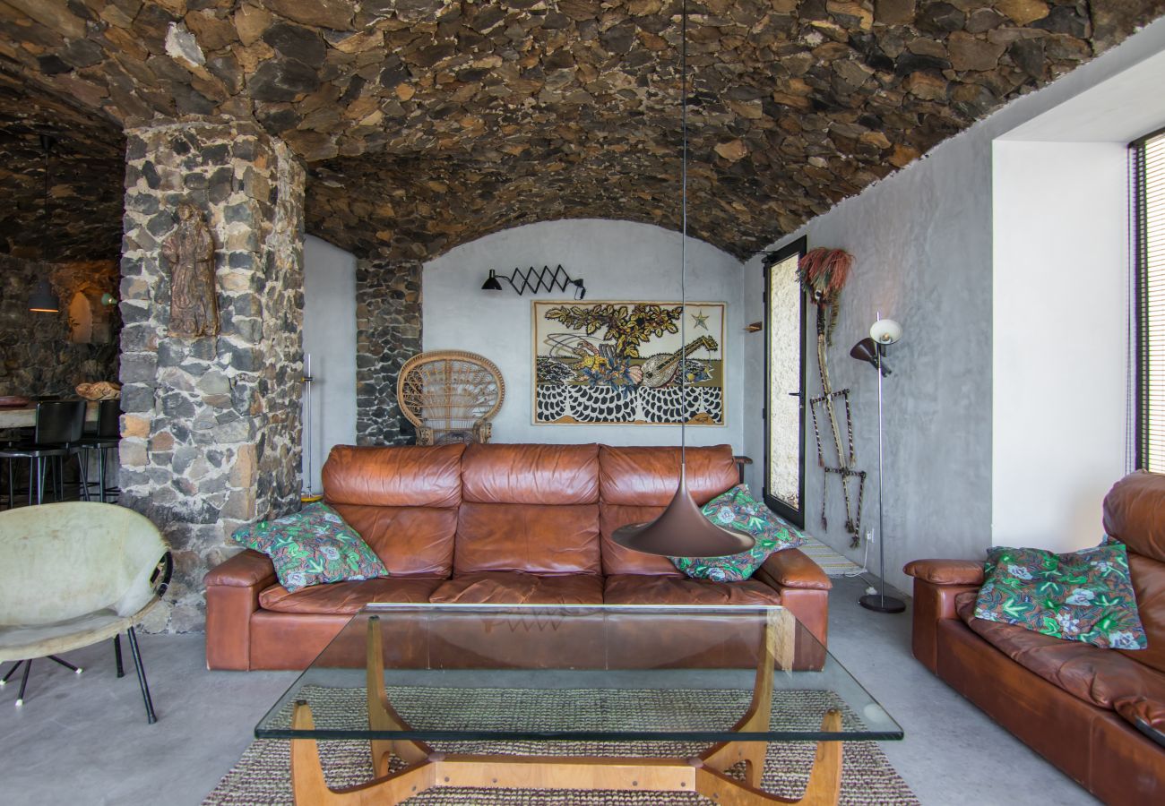 Apartment in Arico - HomeForGuest NextDoor Oasis: ocean front, terrace, natural pool- HomeForGuest