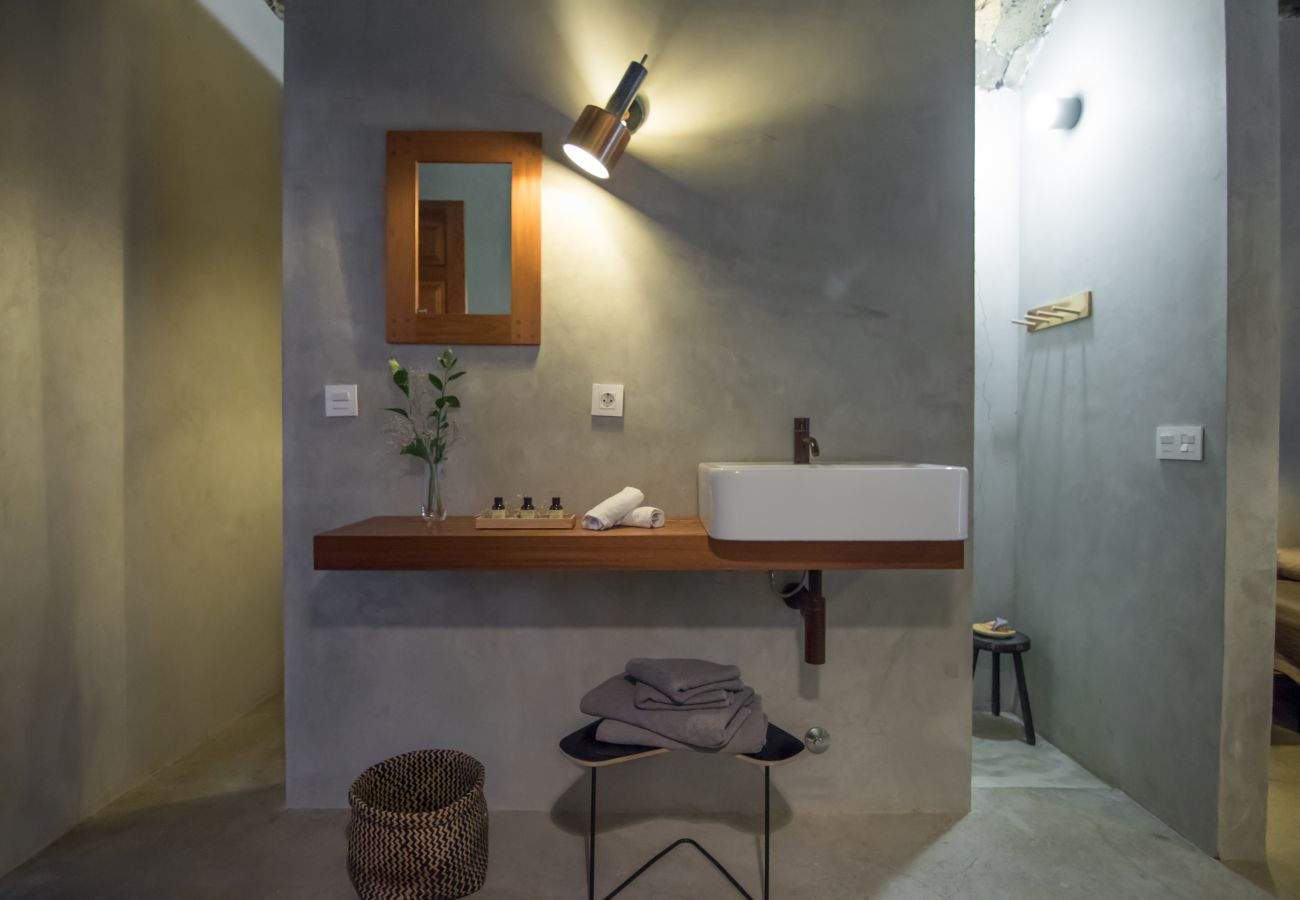 Apartment in Arico - HomeForGuest NextDoor Oasis: ocean front, terrace, natural pool- HomeForGuest