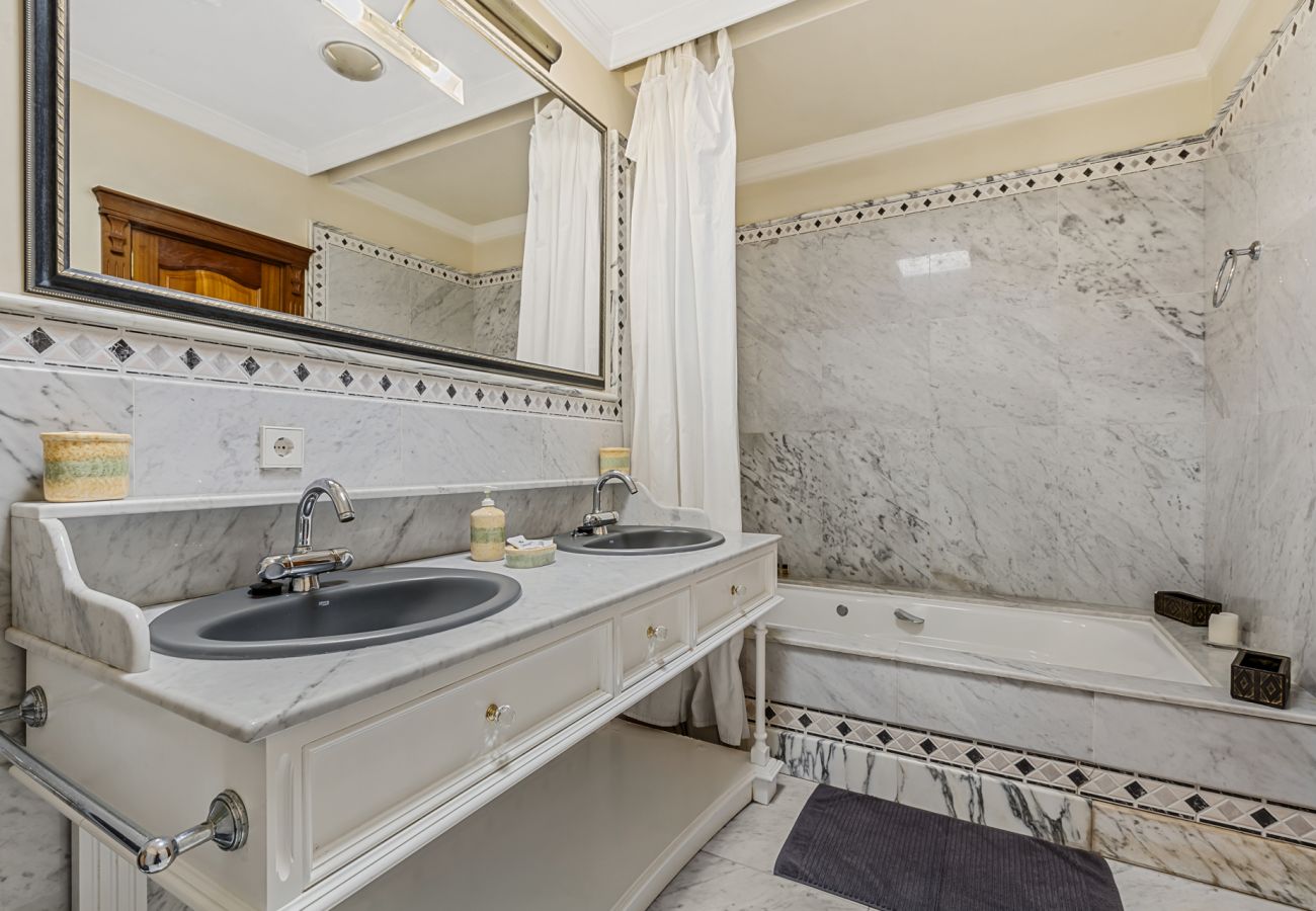 Apartment in Arrecife - Casa Fife | Immense Duplex Facing the Sea