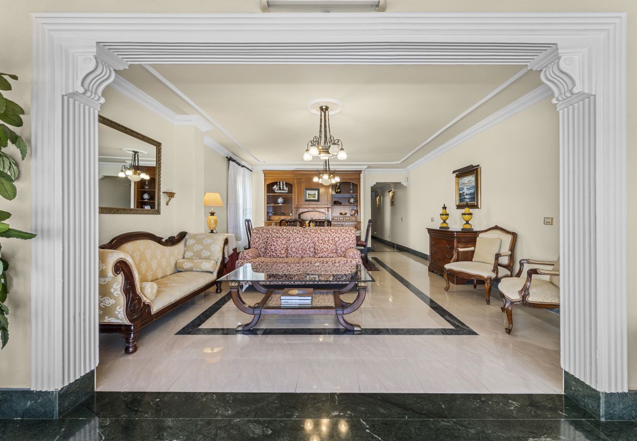 Apartment in Arrecife - Casa Fife | Immense Duplex Facing the Sea