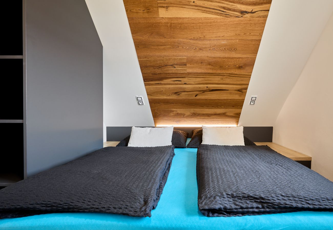 Villa in Radvanice - KCG351