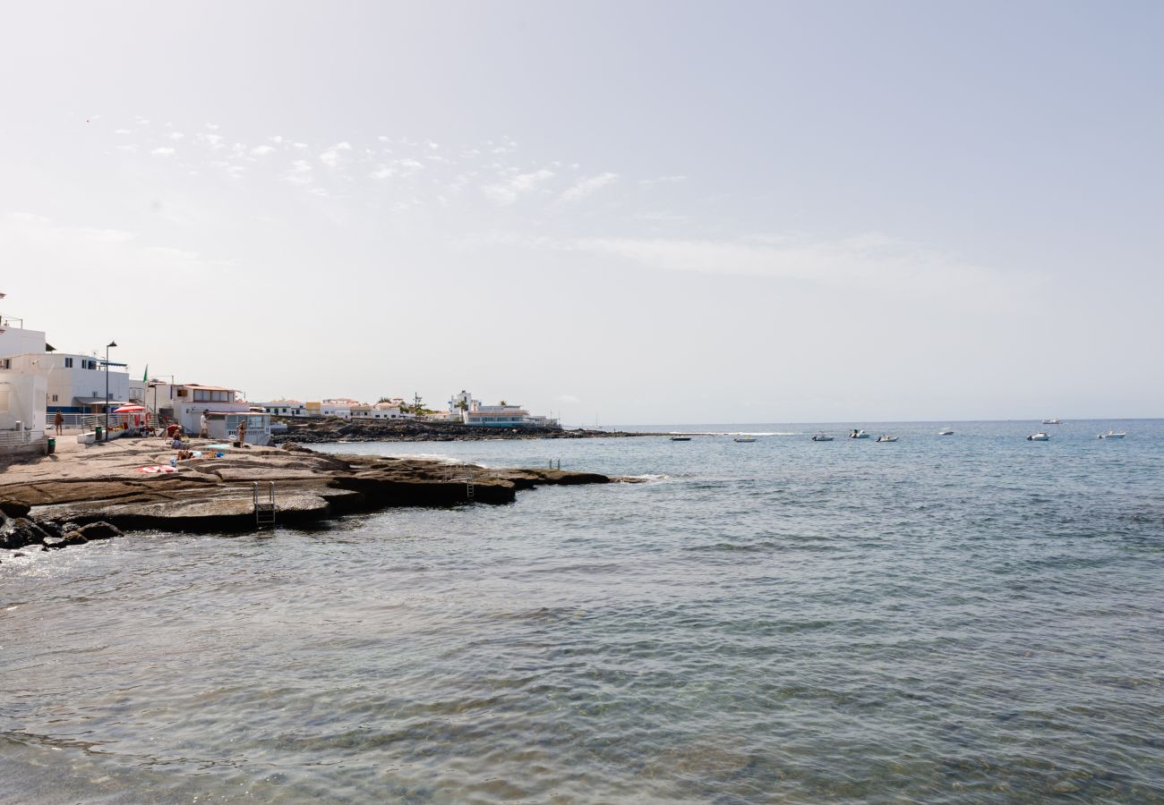 Apartment in Adeje - HomeForGuest Apto. La Caleta