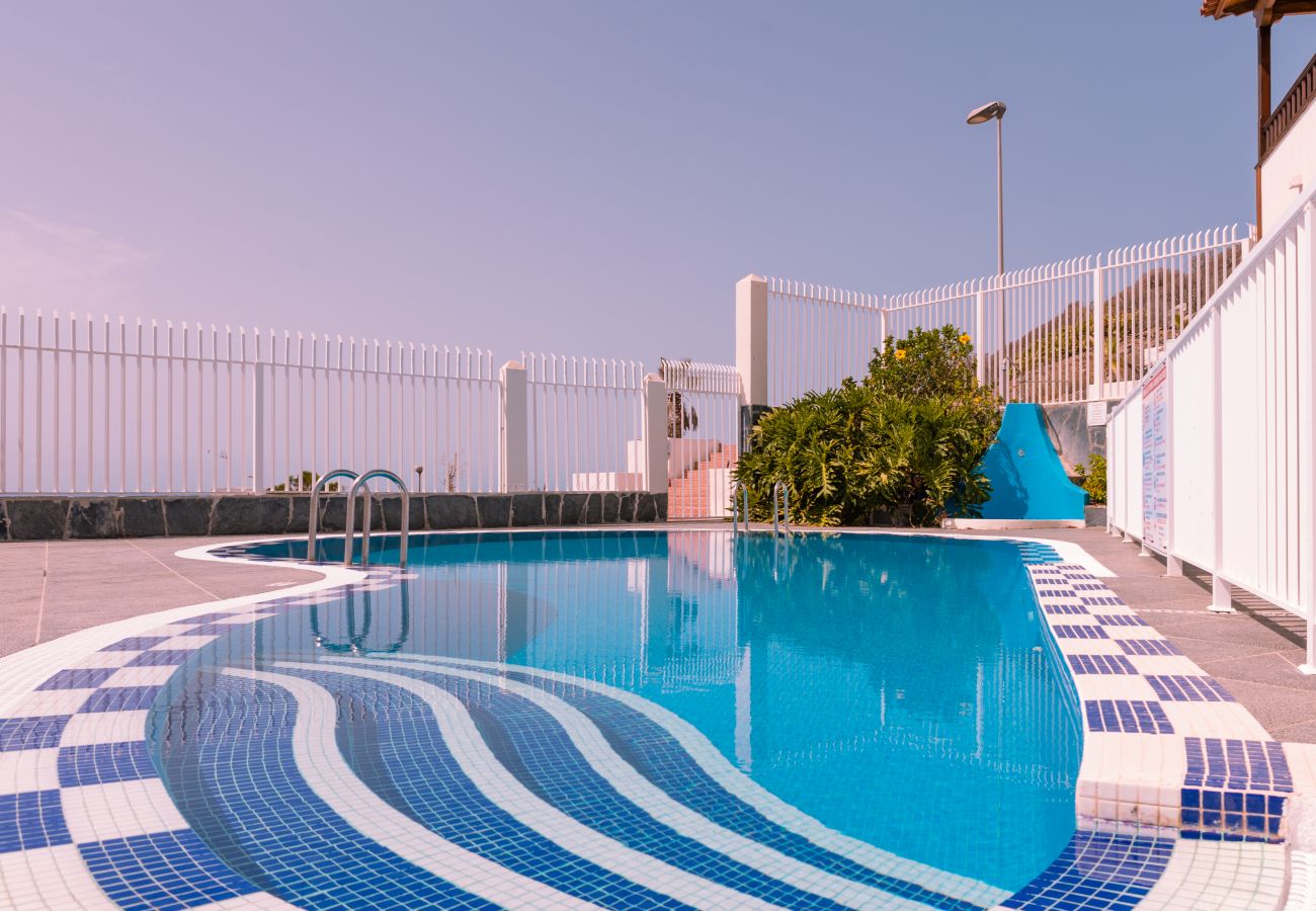 Apartment in Adeje - HomeForGuest Apto. La Caleta