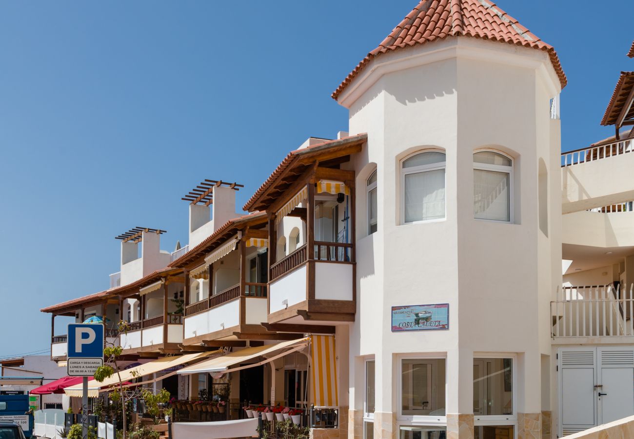 Apartment in Adeje - HomeForGuest Apto. La Caleta