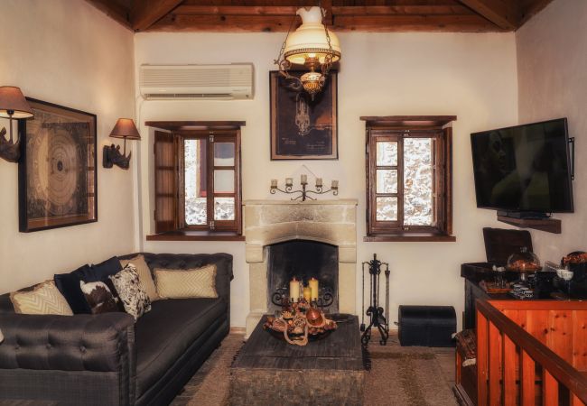 Terraced House in Monemvasia - Casa Felicia, the Castle Mansion Experience  Terraced House in Monemvasia - Casa Felicia, the Castle Mansion Experience