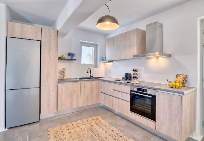 Villa in Xifara - 4BR SEAFRONT GEM. STUNNING & AT TOP LOCATION  Villa in Xifara - 4BR SEAFRONT GEM. STUNNING & AT TOP LOCATION