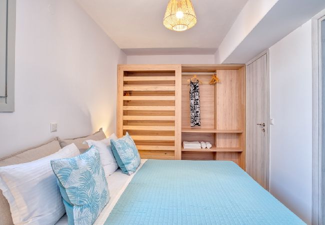 Villa in Xifara - 4BR SEAFRONT GEM. STUNNING & AT TOP LOCATION  Villa in Xifara - 4BR SEAFRONT GEM. STUNNING & AT TOP LOCATION