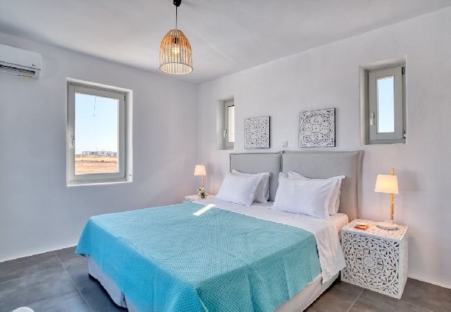 Villa in Xifara - 4BR SEAFRONT GEM. STUNNING & AT TOP LOCATION  Villa in Xifara - 4BR SEAFRONT GEM. STUNNING & AT TOP LOCATION