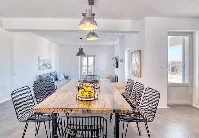 Villa in Xifara - SPECTACULAR 5 BR SEAFRONT VILLA AT PRIME LOCATION  Villa in Xifara - SPECTACULAR 5 BR SEAFRONT VILLA AT PRIME LOCATION