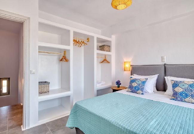 Villa in Xifara - SPECTACULAR 5 BR SEAFRONT VILLA AT PRIME LOCATION  Villa in Xifara - SPECTACULAR 5 BR SEAFRONT VILLA AT PRIME LOCATION