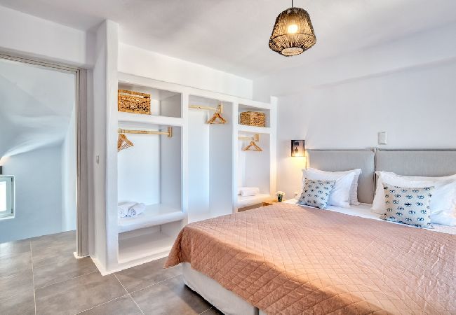 Villa in Xifara - SPECTACULAR 5 BR SEAFRONT VILLA AT PRIME LOCATION  Villa in Xifara - SPECTACULAR 5 BR SEAFRONT VILLA AT PRIME LOCATION