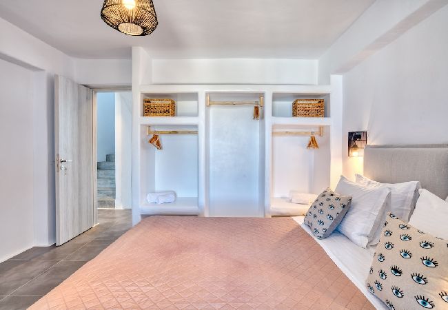 Villa in Xifara - SPECTACULAR 5 BR SEAFRONT VILLA AT PRIME LOCATION  Villa in Xifara - SPECTACULAR 5 BR SEAFRONT VILLA AT PRIME LOCATION