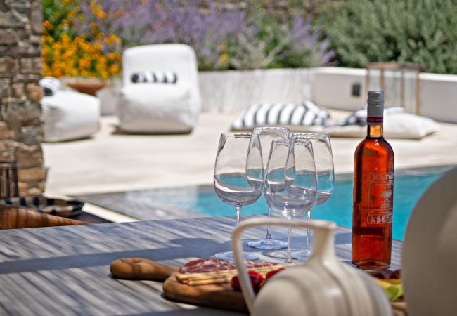 Villa in Antiparos - Oneiro Villa. Antiparos as Dreamy as it gets  Villa in Antiparos - Oneiro Villa. Antiparos as Dreamy as it gets