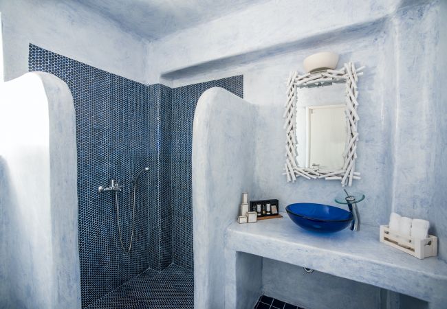 Villa in Xifara - Hip family pool villa, a walk from the beach  Villa in Xifara - Hip family pool villa, a walk from the beach