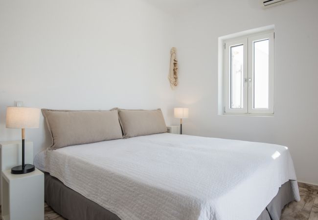 Villa in Xifara - Hip family pool villa, a walk from the beach  Villa in Xifara - Hip family pool villa, a walk from the beach