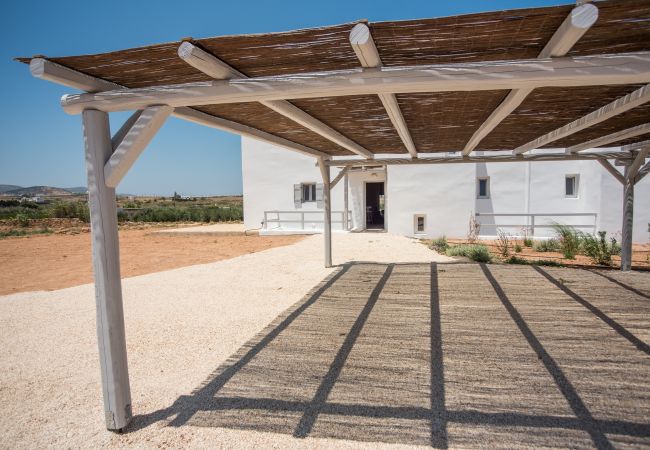 Villa in Xifara - Fabulous pool villa, steps from the beach  Villa in Xifara - Fabulous pool villa, steps from the beach