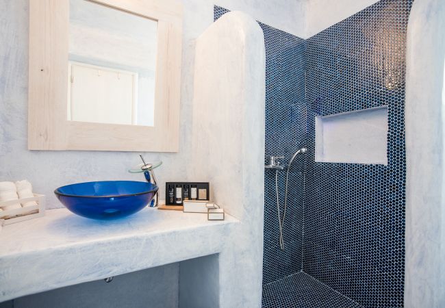 Villa in Xifara - Fabulous pool villa, steps from the beach  Villa in Xifara - Fabulous pool villa, steps from the beach