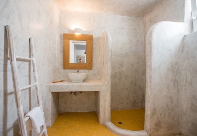 Villa in Xifara - Fabulous pool villa, steps from the beach  Villa in Xifara - Fabulous pool villa, steps from the beach