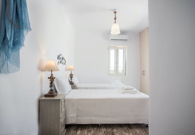 Villa in Xifara - Fabulous pool villa, steps from the beach  Villa in Xifara - Fabulous pool villa, steps from the beach