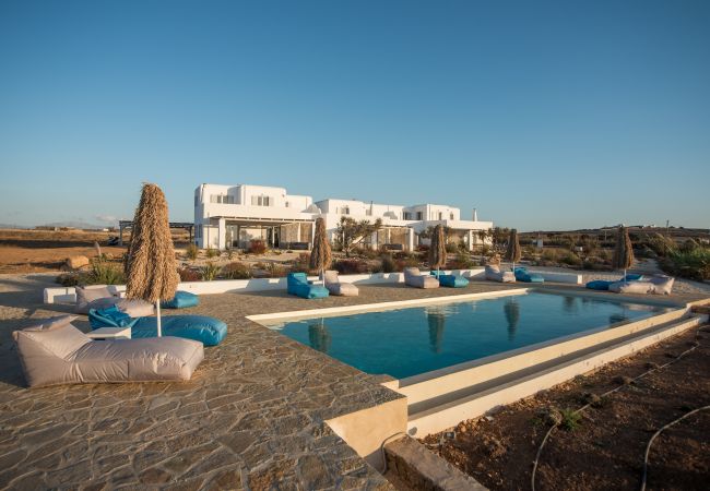 Villa in Xifara - Fabulous pool villa, steps from the beach  Villa in Xifara - Fabulous pool villa, steps from the beach