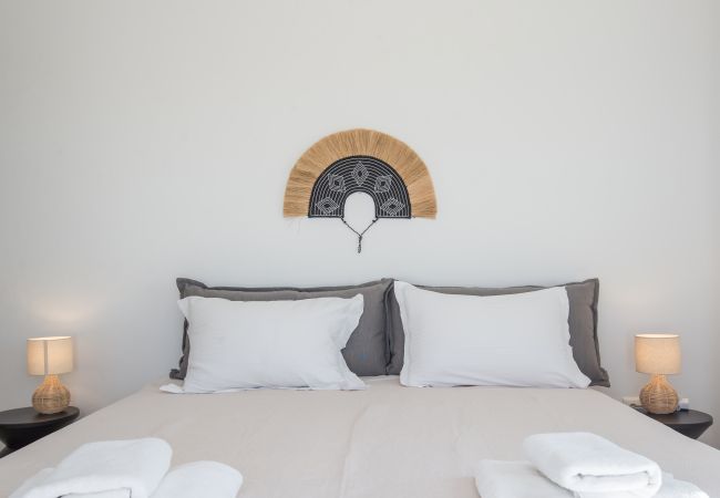 Villa in Xifara - Fabulous pool villa, steps from the beach  Villa in Xifara - Fabulous pool villa, steps from the beach