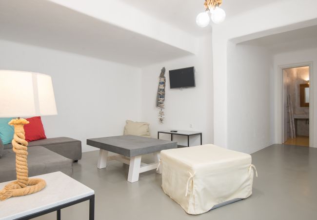 Villa in Xifara - Fabulous pool villa, steps from the beach  Villa in Xifara - Fabulous pool villa, steps from the beach