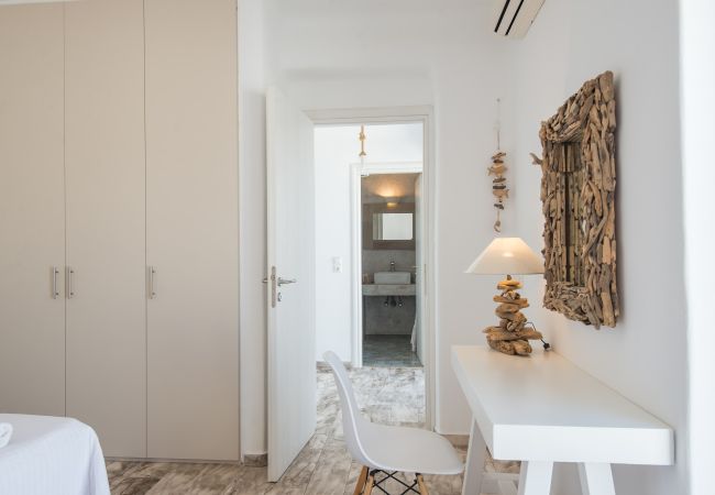 Villa in Xifara - Funky holiday villa with pool, next to the beach Villa in Xifara - Funky holiday villa with pool, next to the beach