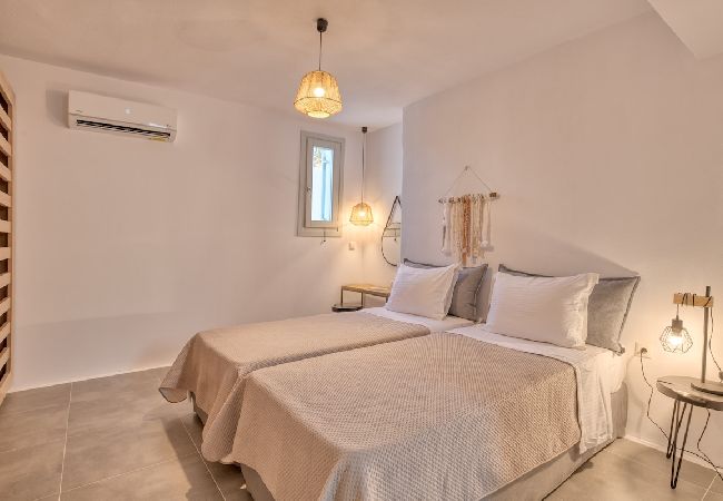 Villa in Xifara - 5BR Beachfront Über Boho Chic Villa, Top Location!  Villa in Xifara - 5BR Beachfront Über Boho Chic Villa, Top Location!