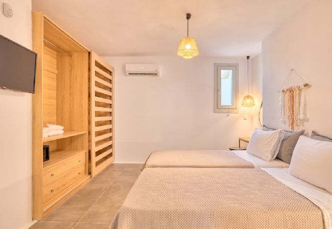 Villa in Xifara - 5BR Beachfront Über Boho Chic Villa, Top Location!  Villa in Xifara - 5BR Beachfront Über Boho Chic Villa, Top Location!