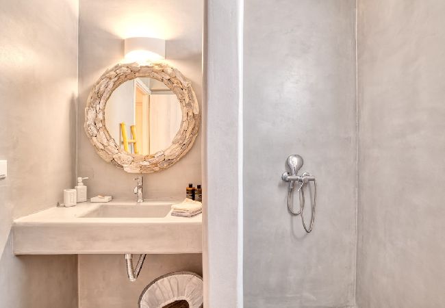 Villa in Xifara - 5BR Beachfront Über Boho Chic Villa, Top Location!  Villa in Xifara - 5BR Beachfront Über Boho Chic Villa, Top Location!