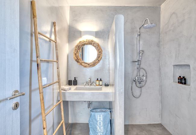 Villa in Xifara - 5BR Beachfront Über Boho Chic Villa, Top Location!  Villa in Xifara - 5BR Beachfront Über Boho Chic Villa, Top Location!