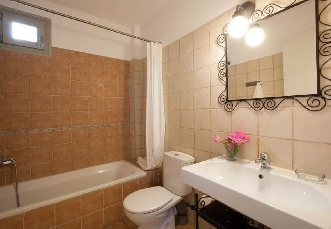 Villa in Santa Maria - Kallisti Villas - An oasis for 22 people  Villa in Santa Maria - Kallisti Villas - An oasis for 22 people