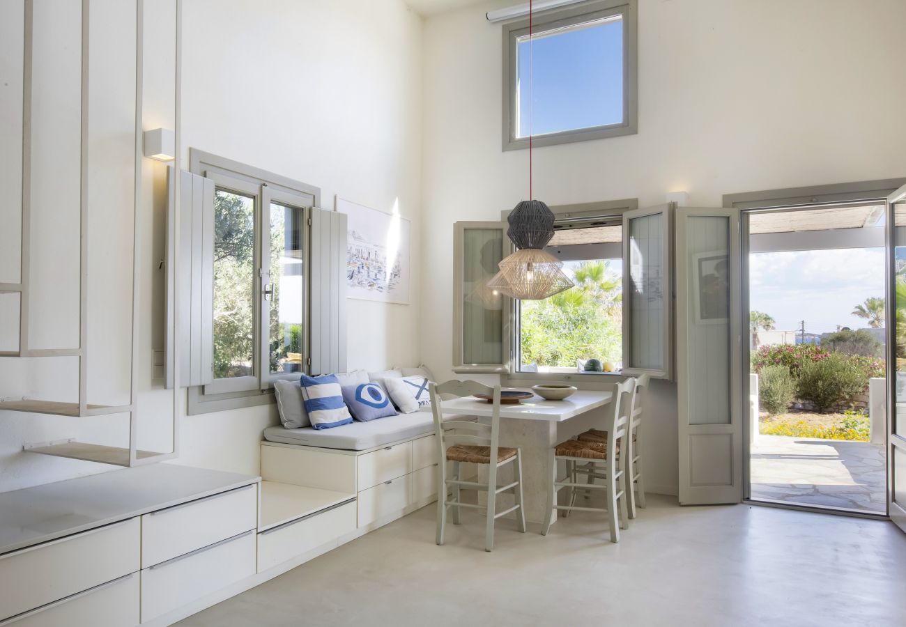 Villa in Ampelas - Elegant villa, sea views, designer renovation 