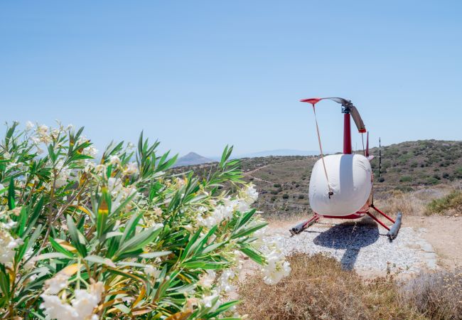 Villa in Naousa - Gorgeous pool villa, stunning sea views, helipad!  Villa in Naousa - Gorgeous pool villa, stunning sea views, helipad!