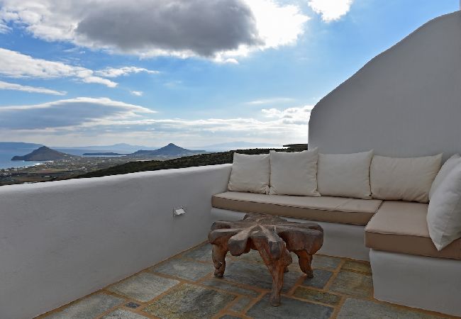 Villa in Naousa - Panoramic three villa complex with helipad  Villa in Naousa - Panoramic three villa complex with helipad