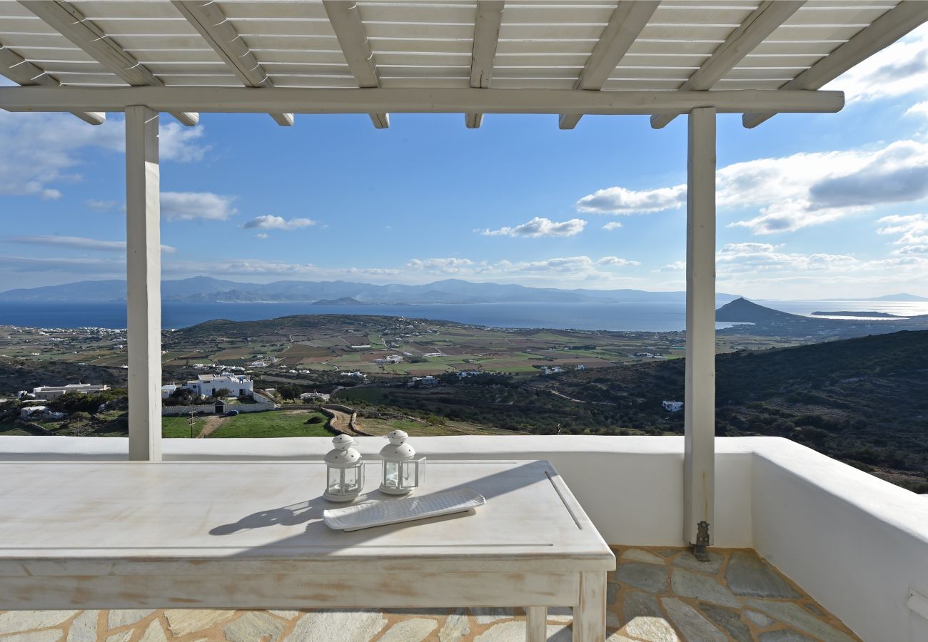 Villa in Naousa - Panoramic three villa complex with helipad 