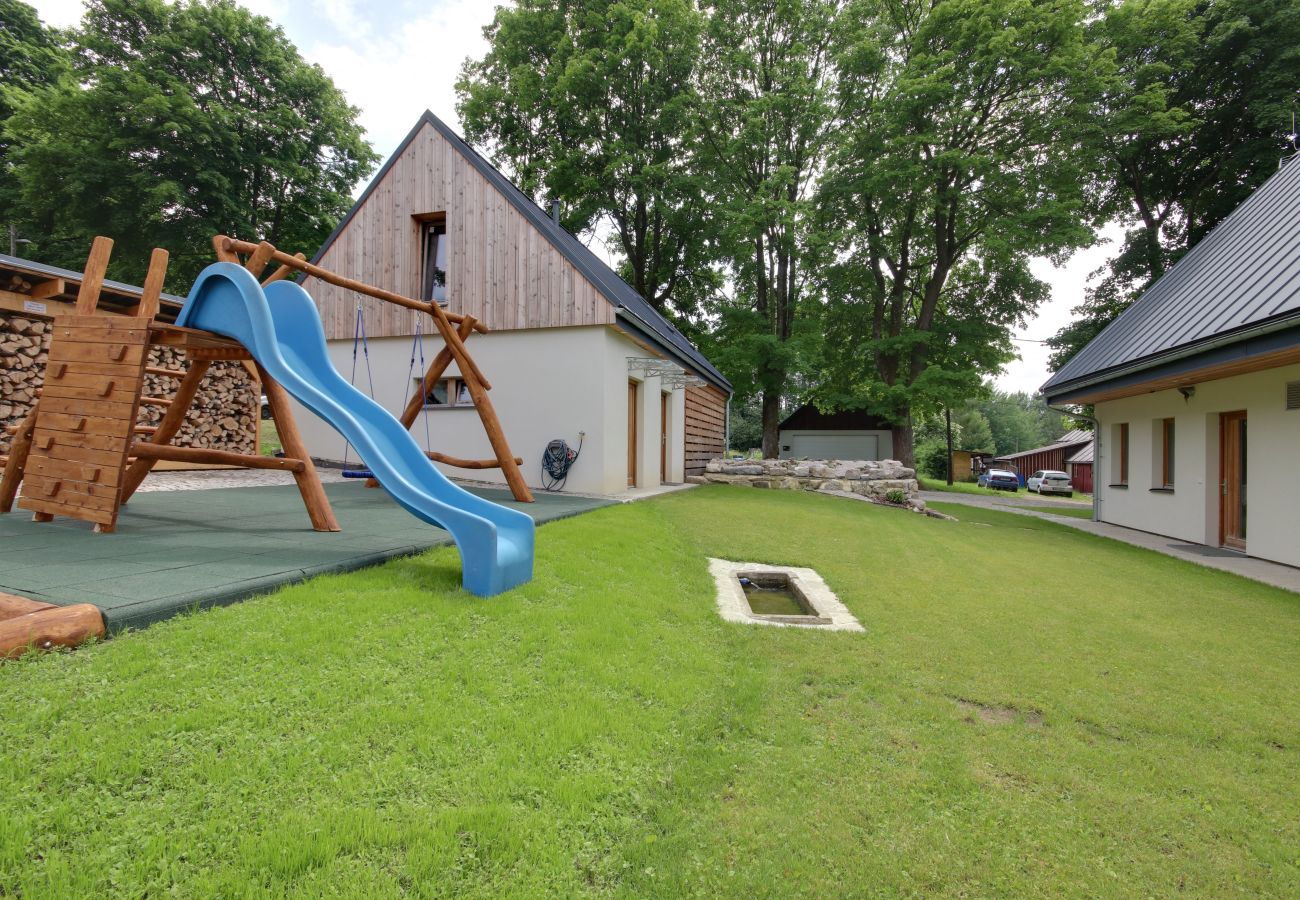 Villa in Korenov - LPM010 