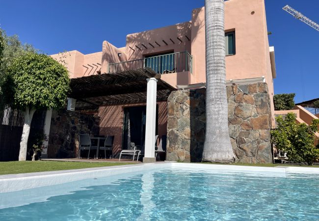 Villa in San Bartolomé de Tirajana - Villa Over the 5th Green Villa in San Bartolomé de Tirajana - Villa Over the 5th Green