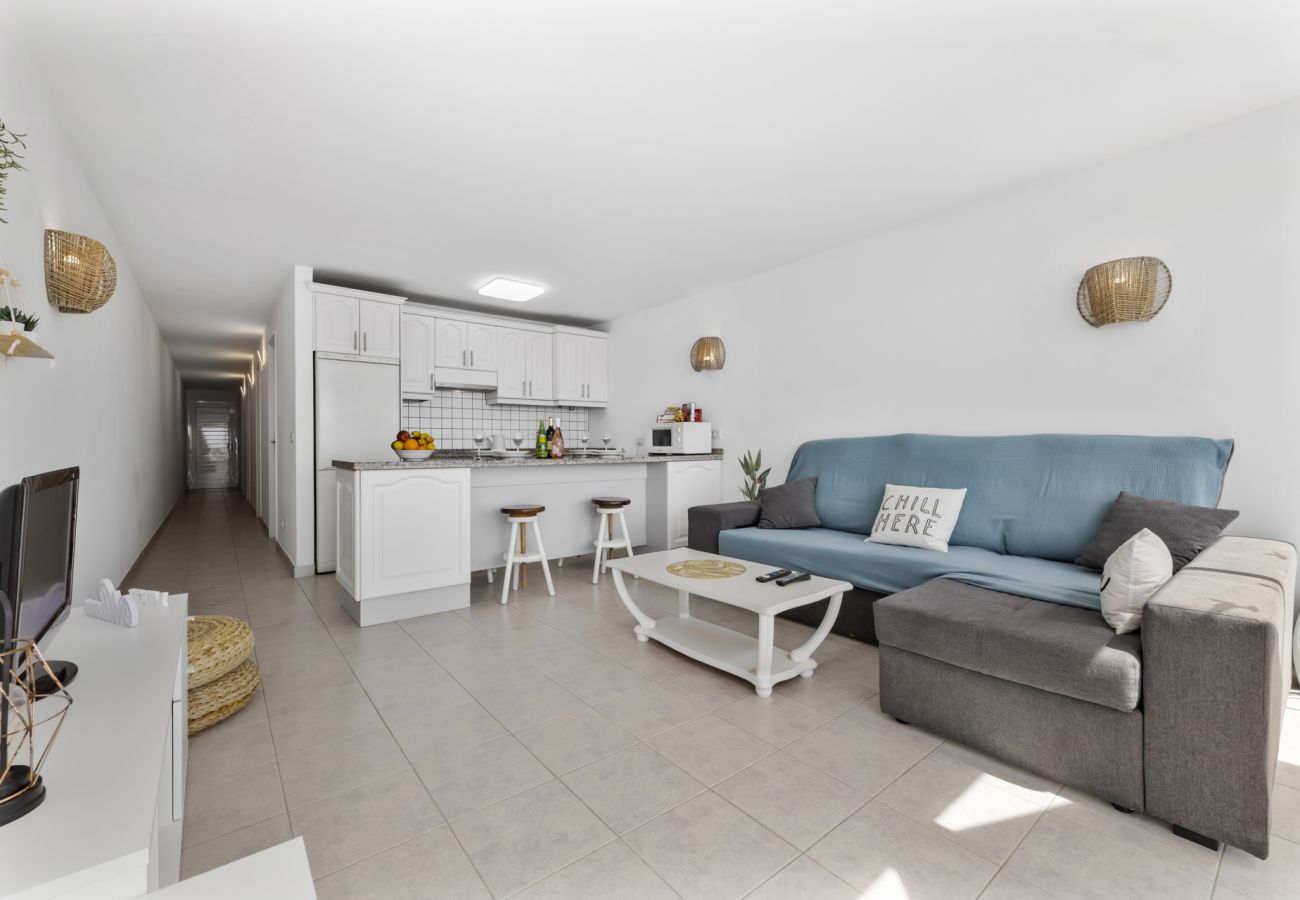 Apartment in Tías - 