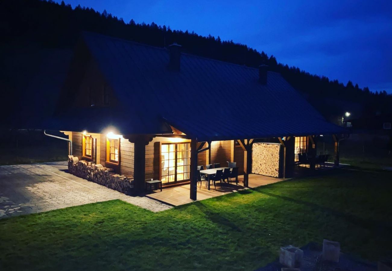 Villa in Velké Karlovice - MKR545 