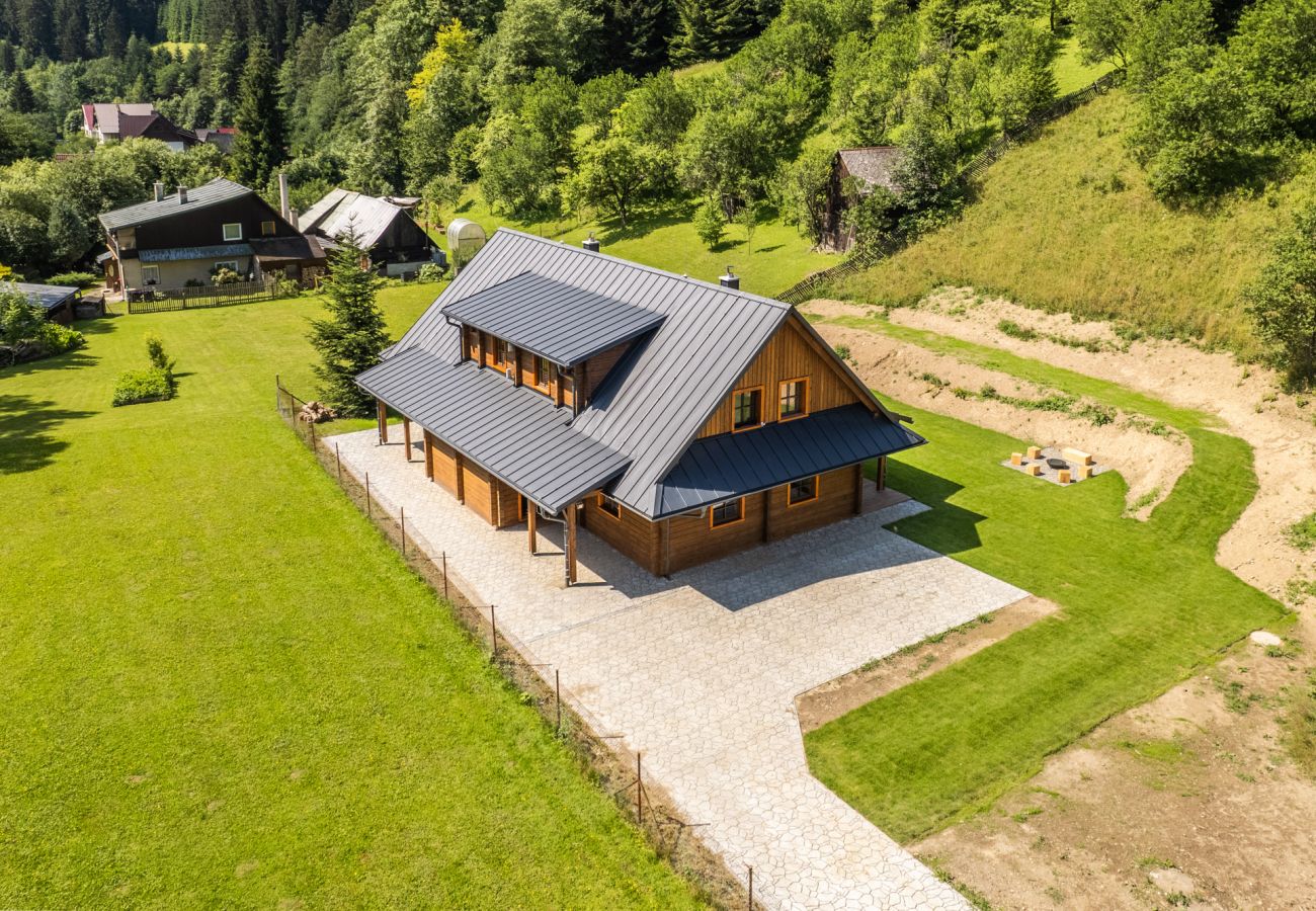 Villa in Velké Karlovice - MKR545 