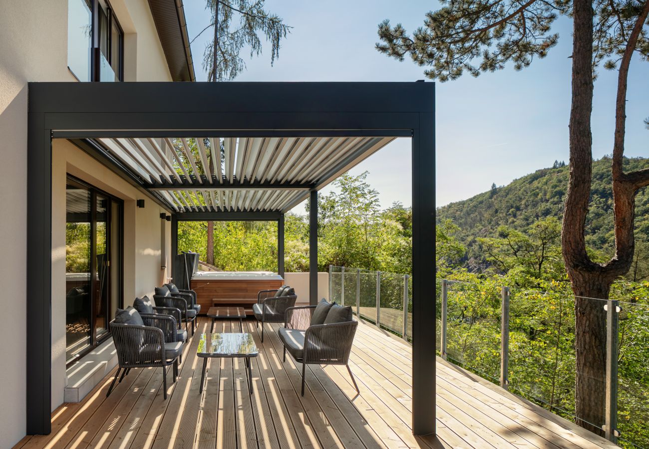 Villa in Hradištko - SHR081