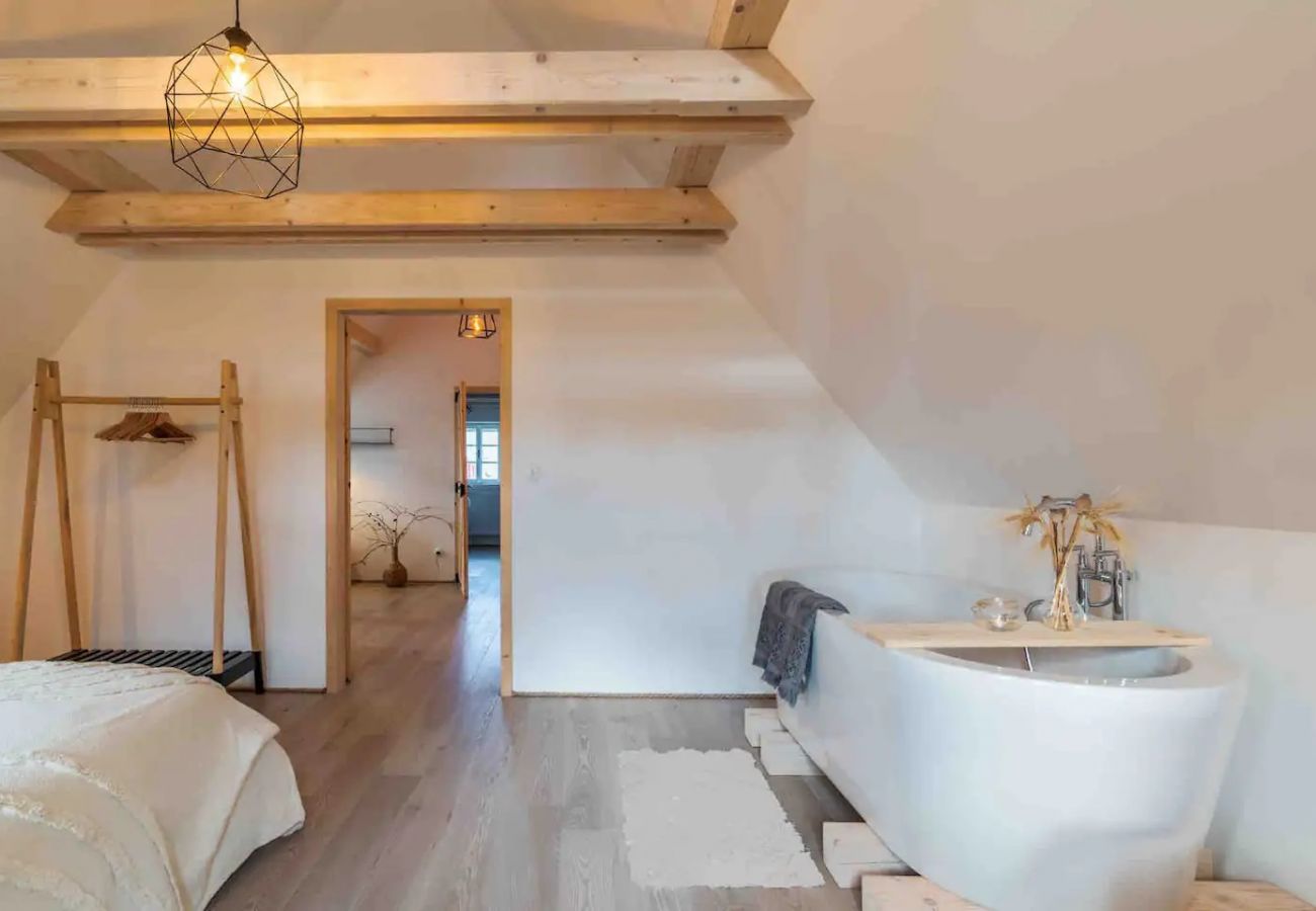 Villa in Lucany nad Nisou - LLA560