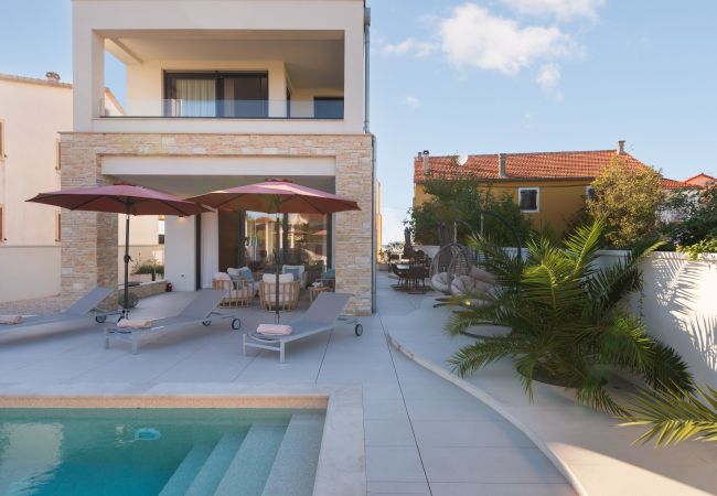 Villa in Petrcane - Villa La Thea Villa in Petrcane - Villa La Thea
